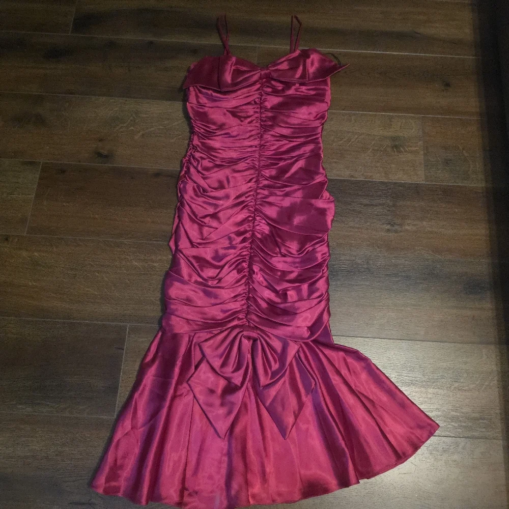 Stunning Magenta Satin Bow Dress - Picture 8 of 16